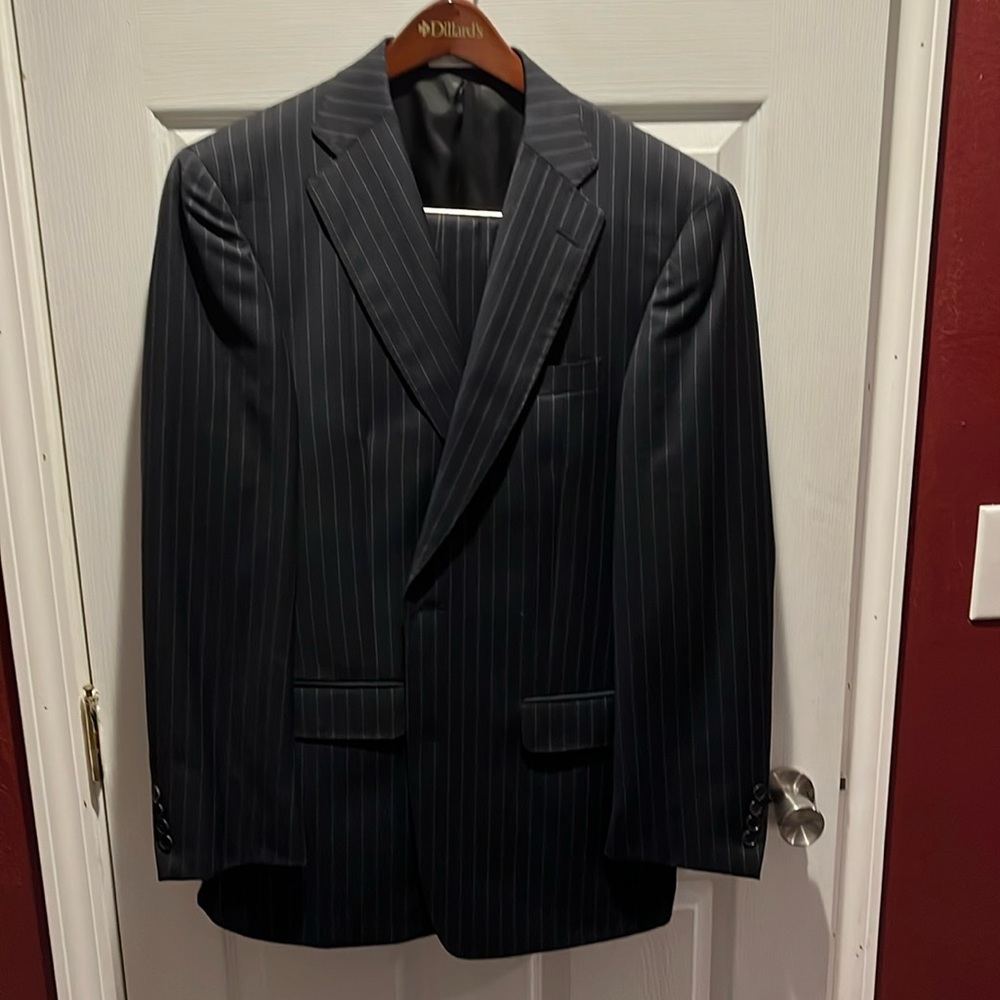 Murano Like New Suit!